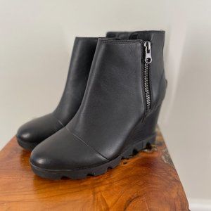 Sorel Ankle Boots Joan of Arctic Wedge Heels Booties Zip Black Women's Size 8.5